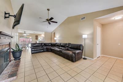 2617 Winslow Drive, Grand Prairie TX 75052 - Photo 4