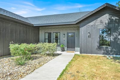 928 Country Club Road, Cleburne TX 76033