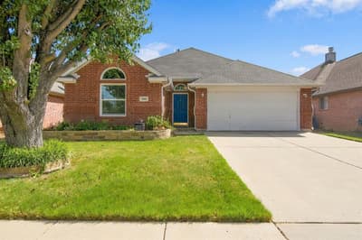 9108 Saranac Trail, Fort Worth TX 76118