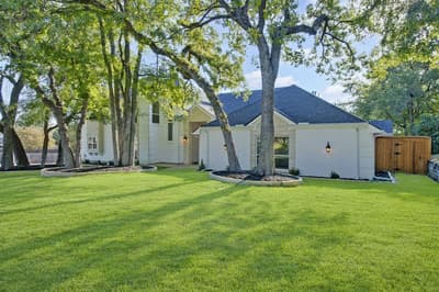 801 Highwoods Trail, Fort Worth TX 76112 - Photo 2