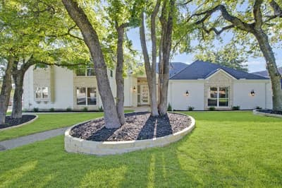801 Highwoods Trail, Fort Worth TX 76112 - Photo 3