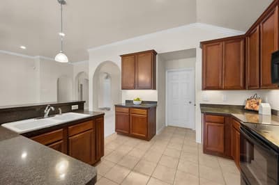 200 Arrowhead Drive, Burleson TX 76028 - Photo 4
