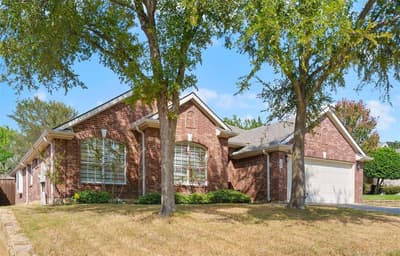 2809 Hollow Ridge Drive, Denton TX 76210 - Photo 2