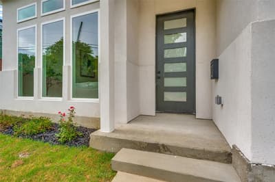 1511 Morrell Avenue, Dallas TX 75203 - Photo 2