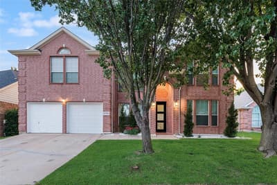 11709 Pheasant Creek Drive, Fort Worth TX 76244 - Photo 2