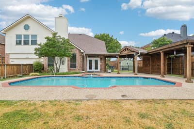 7410 Silverthorn Drive, Rowlett TX 75089 - Photo 2