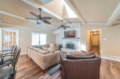 1804 Lincolnshire Drive, Bedford TX 76021 - Photo 5