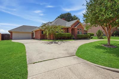 7501 Meadowside Road, Fort Worth TX 76132 - Photo 2