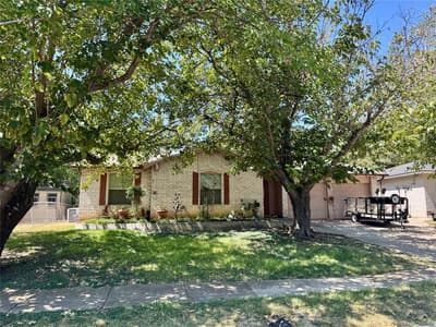 2602 Cottonwood Street, Arlington TX 76014