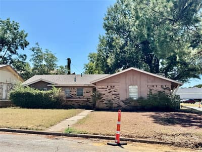 1114 Paula Drive, Arlington TX 76012