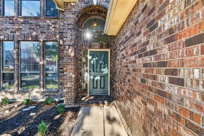 10834 Axton Court, Fort Worth TX 76052 - Photo 4