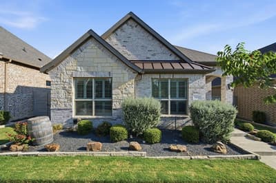 908 Plaza Lane, Argyle TX 76226