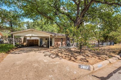 2817 Buffalo Court, Arlington TX 76013 - Photo 3