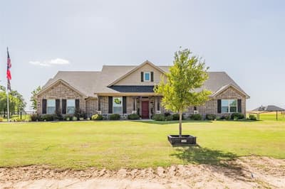 1268 County Road 4797, Springtown TX 76082 - Photo 4