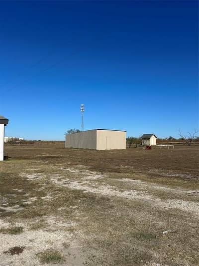 211 Alton Lane, Ennis TX 75119 - Photo 2