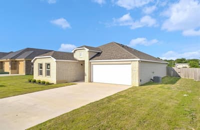 935 Antelope Trail, Temple TX 76504 - Photo 2