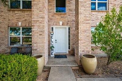 2423 Ranchview Drive, Grand Prairie TX 75052 - Photo 3