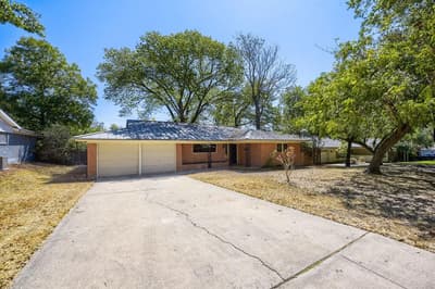4105 Springbranch Drive, Benbrook TX 76116 - Photo 2