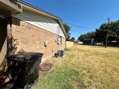 102 Mockingbird Circle, Early TX 76802 - Photo 5