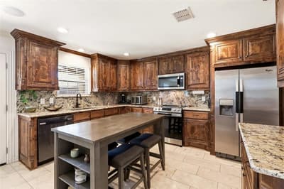 2119 Edgewood Drive, Grand Prairie TX 75052 - Photo 4
