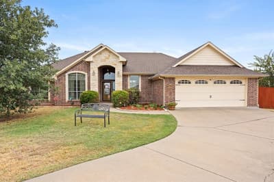 2804 Tour Court, Granbury TX 76049