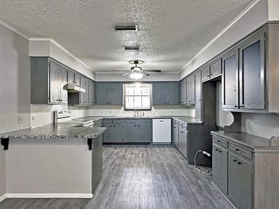 806 Humphrey Street, Athens TX 75751 - Photo 5