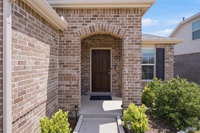 16028 Crews Avenue, Haslet TX 76052 - Photo 2