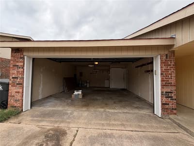 2309 Newbury Drive, Arlington TX 76014 - Photo 2