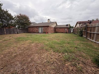 2309 Newbury Drive, Arlington TX 76014 - Photo 5