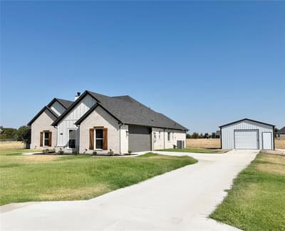 1013 Sabrina Court, Weatherford TX 76085 - Photo 2