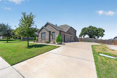 1940 Silver Falls Drive, Burleson TX 76028 - Photo 3