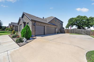 1940 Silver Falls Drive, Burleson TX 76028 - Photo 4