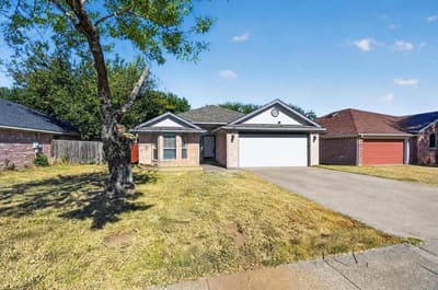 1137 Darren Drive, Burleson TX 76028