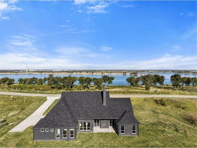 554 Shoreside Drive, Corsicana TX 75109 - Photo 2