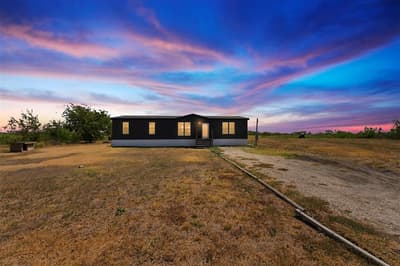 3208 NE County Rd 0200, Powell TX 75153