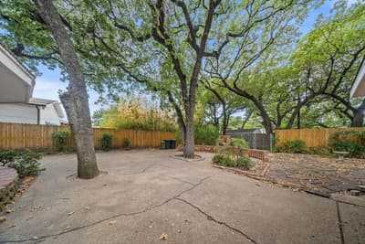 1809 Glenbrook Drive, Irving TX 75061 - Photo 2