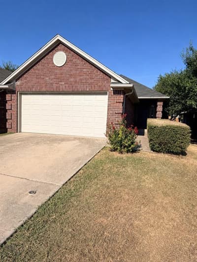 729 Stribling Circle, Azle TX 76020