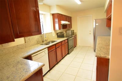 210 W Apollo Road, Garland TX 75040 - Photo 2