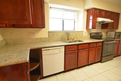 210 W Apollo Road, Garland TX 75040 - Photo 3