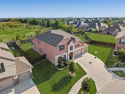 10011 Sovereign Drive, Frisco TX 75035 - Photo 5