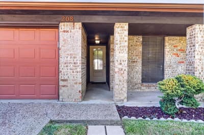208 Asbury Drive, Saginaw TX 76179 - Photo 5