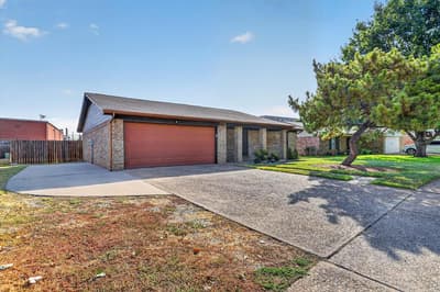 208 Asbury Drive, Saginaw TX 76179 - Photo 4