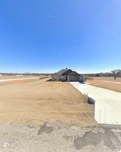 1215 Sanger, Springtown TX 76082 - Photo 2