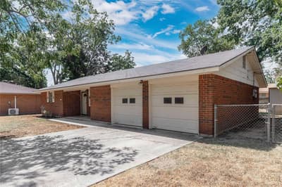 2103 16th Street, Brownwood TX 76801 - Photo 3