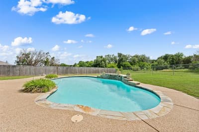 4000 Goliad Drive, Granbury TX 76048 - Photo 2