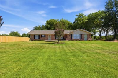 1329 County Road 3357, Saltillo TX 75478
