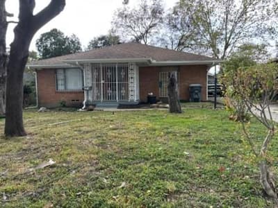 1570 Sutter Street, Dallas TX 75216 - Photo 2