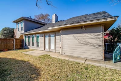 1307 Oriental Avenue, Arlington TX 76011 - Photo 5