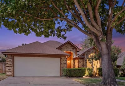 5932 Wind Drift Trail, Arlington TX 76017