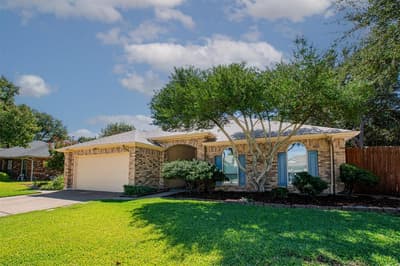 6620 Springhill Drive, Watauga TX 76148 - Photo 2